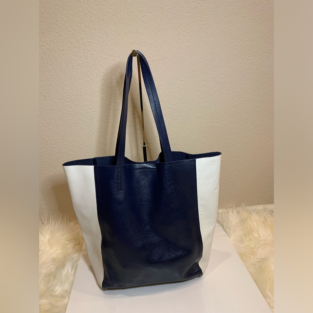 Banana republic shoulder bag